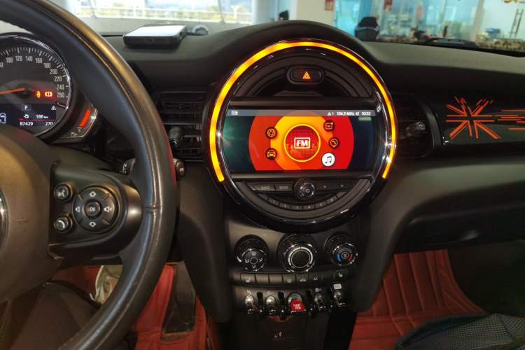 Used MINI MINI 2018 1.5T COOPER Classic Edition Five-Door Version