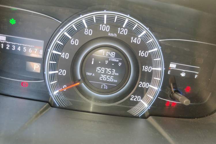 Used Honda Odyssey 2017 2.4L Smart Edition Odometer Close Up