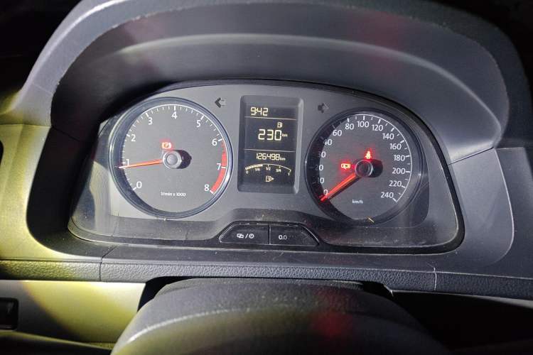 Used Volkswagen Lavida 2013 Revised Classic 1.6L Manual Fashion Edition
