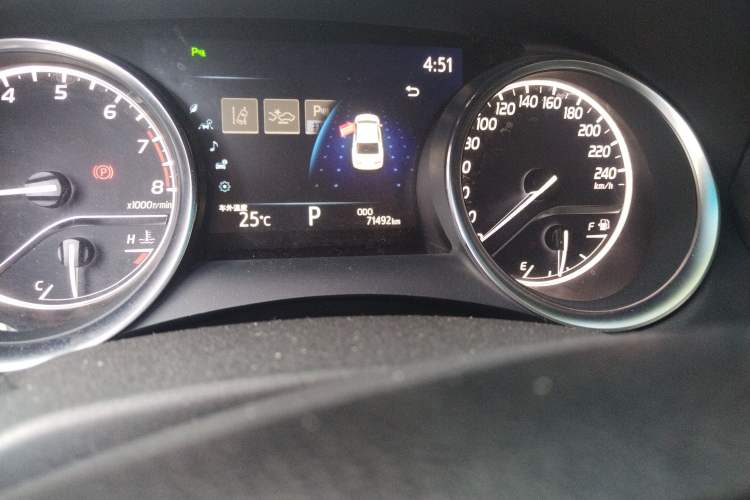 Used Toyota Camry 2019 Revised Version 2.0G Luxury Edition