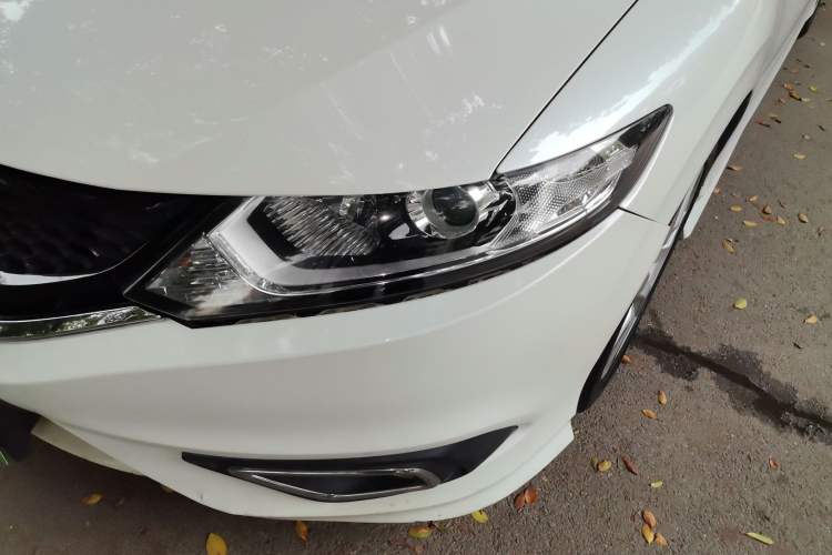 Used Honda Jade 2016 1.8L Automatic Comfort Elite Version 5 Seats Left Front Headlight