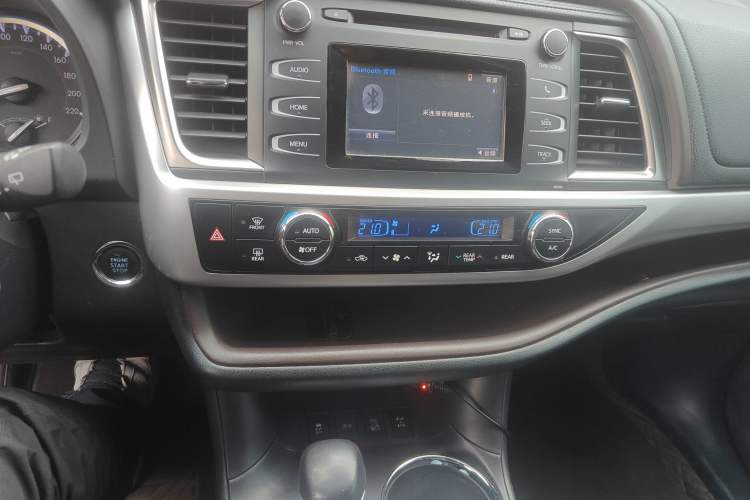 Used Toyota Highlander 2017 2.0T Four-Wheel Drive Luxury Edition 7 Seats
