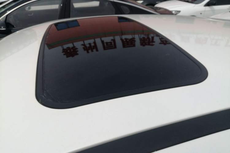 Used Ford Focus 2017 Hatchback 1.6L Automatic Fashion Edition Smart Drive Version Roof