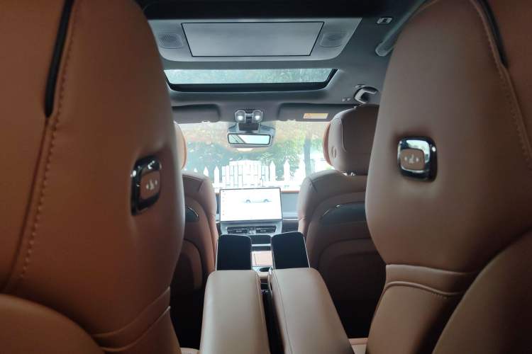 Used GAC Trumpchi Xiangwang M8 2025 Kunkun Series Max Luxury Cabin Headliner