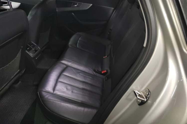 Used Audi A4L 2019 40 TFSI Fashion Version China V Left Rear Seat