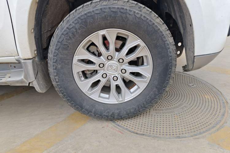 Used JMC Yusheng S350 2016 2.0T Automatic All-Wheel Drive Gasoline Luxury Edition 5 Seats