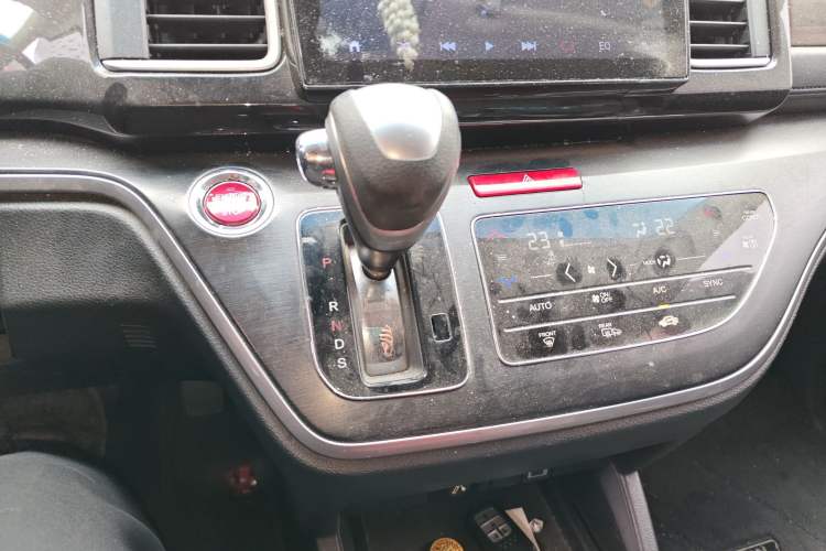 Used Honda Elysion 2016 2.4L Luxury Edition Gear Lever