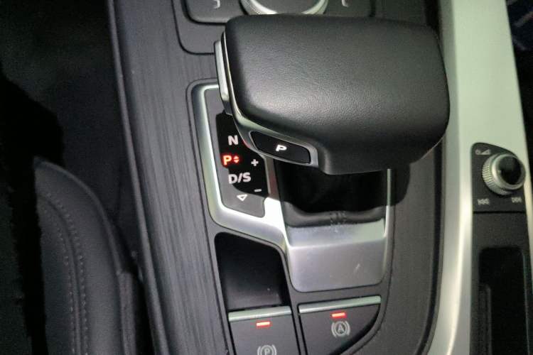 Used Audi A4L 2019 45 TFSI quattro Individual Sport Edition China VI
