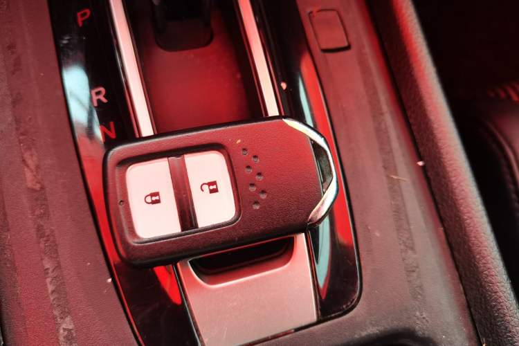 Used Honda Jade 2017 1.8L automatic Comfort version 5 seats
