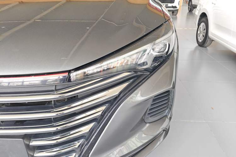 Used CHANGAN Eado 2022 PLUS 1.6L GDI Manual Luxury Model Left Front Headlight