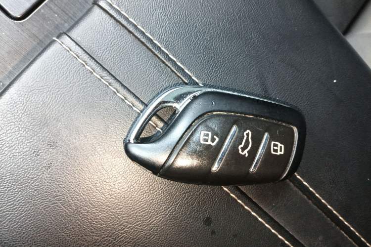 Used Roewe RX5 MAX 2022 1.5T Automatic Zhiwei Prestige Edition
