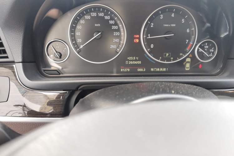 Used BMW 5 Series 2014 525Li Luxury Design Package