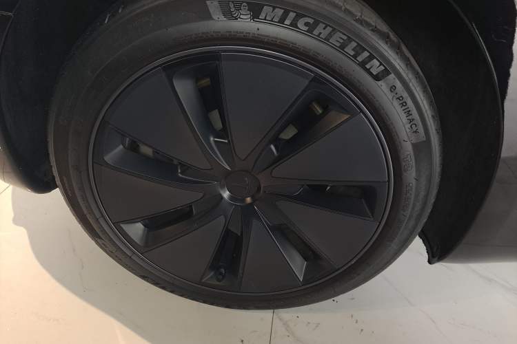 Used Tesla Model 3 2023 Rear-Wheel-Drive Version