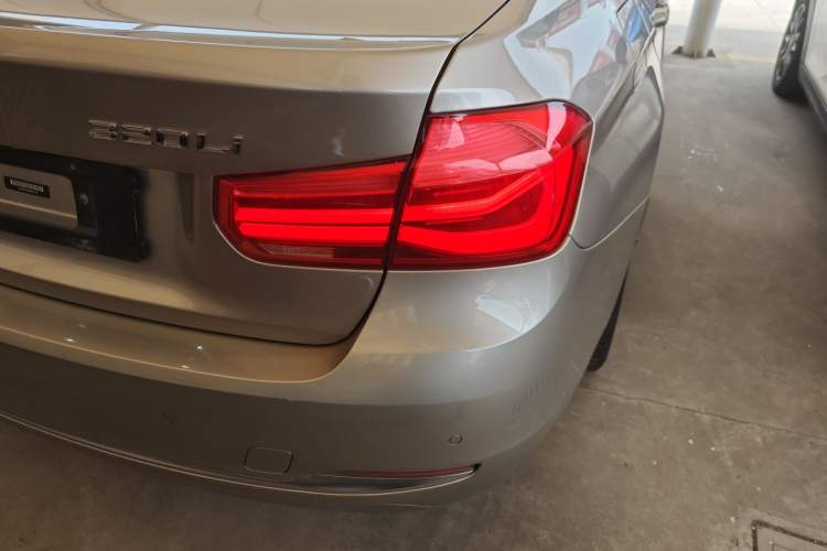 Used BMW 3 Series 2018 320Li Fashion Model
