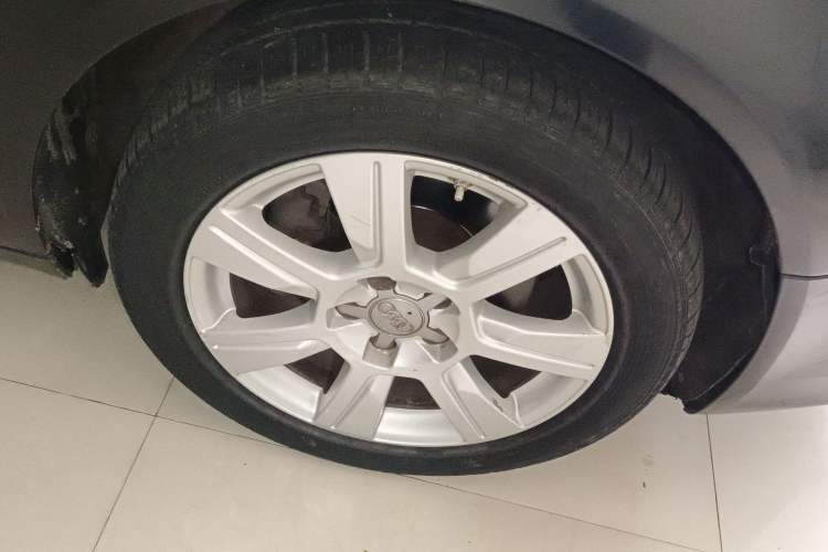 Used Audi A6L 2009 2.4L Technology version Right Front Wheel Hub