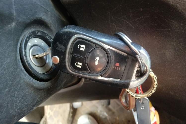 Used Wuling Rongguang V 2016 1.2L Standard Version