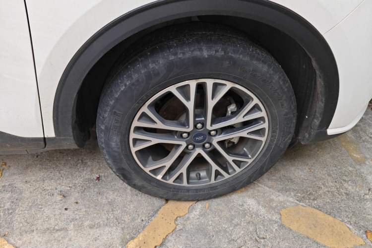 Used Ford Escape 2020 EcoBoost 245 Two-Wheel-Drive Titanium Edition