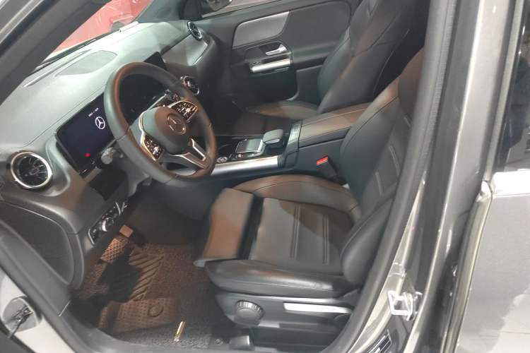 Used Mercedes-Benz GLA 2022 Second Facelift GLA 200 Left Front Seat