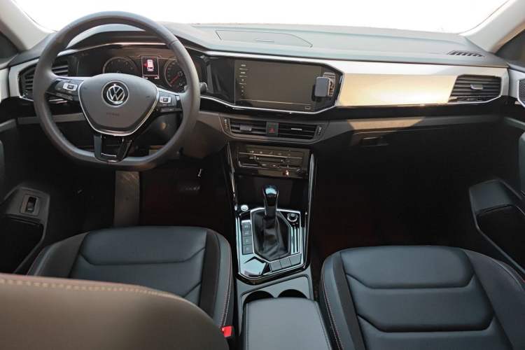 Used Volkswagen Tayron 2022 280TSI Two-Wheel Drive Luxury Smart Connectivity Version
