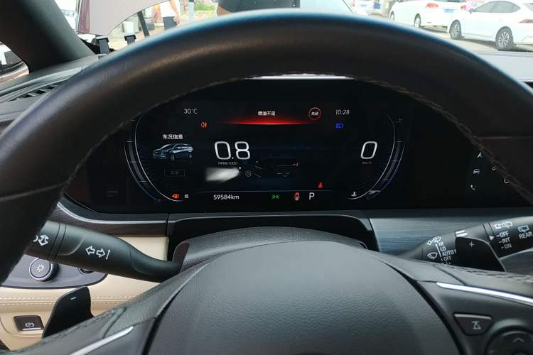 Used Buick GL8 2022 ES Land Cruiser 653T Luxury Model
