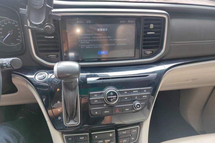 Used GAC Trumpchi M8 2018 320T Luxury Edition Audio And AC Panel