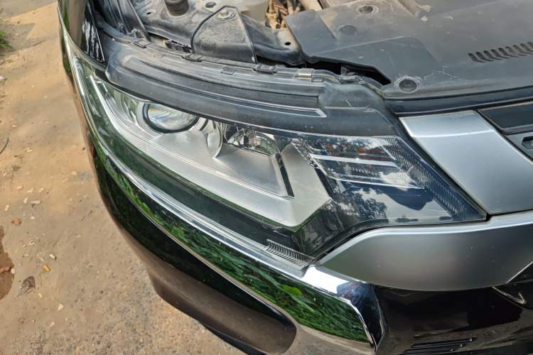 Used Mitsubishi Outlander 2019 2.0L Two-Wheel Drive Comfort Edition 5 Seats China V Standard
