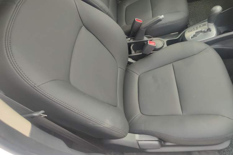 Used Kia K2 2015 Sedan 1.4L Automatic GLS