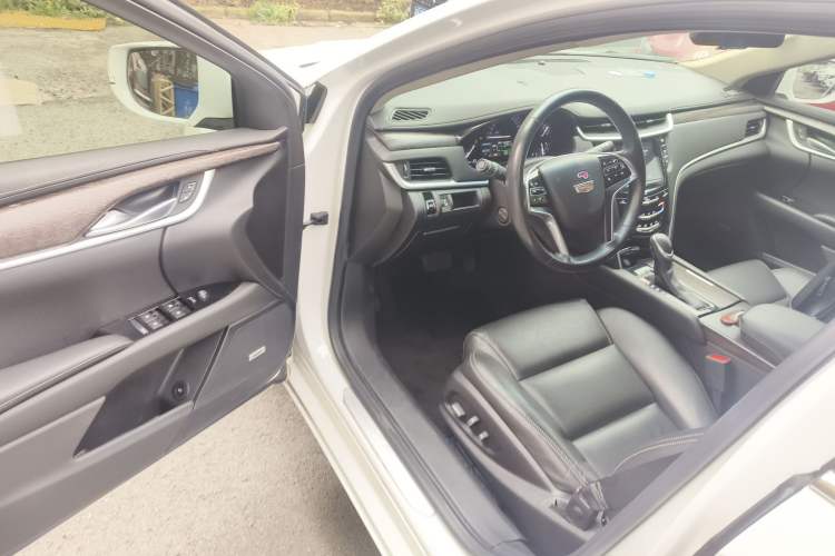 Used Cadillac XTS 2018 28T Elite Edition Driver Seat