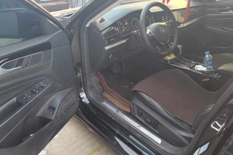 Used Volkswagen Passat New Energy 2020 430 PHEV Hybrid Elite Edition China VI Standard Driver Seat