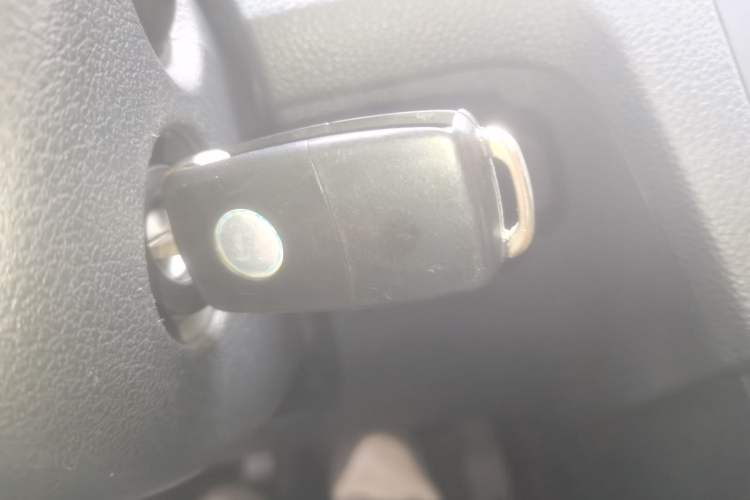 Used Volkswagen Santana 2015 1.6L Manual Fashion Edition