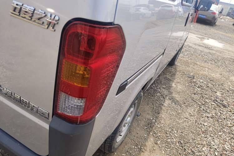 Used Wuling Zhiguang 2023 1.5L Practical Version 5/7 Seats
