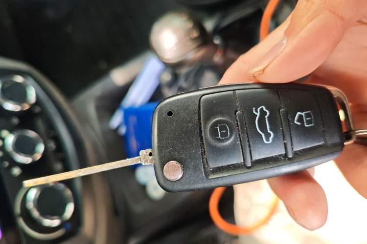 Used Wuling Hongguang 2018 1.5L Classic S Standard Model Vehicle Key