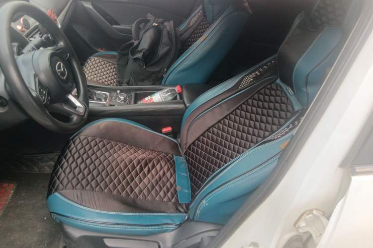 Used Mazda 3 Axela 2017 Sedan 1.5L Automatic Luxury Model Emission Standard China V Left Front Seat