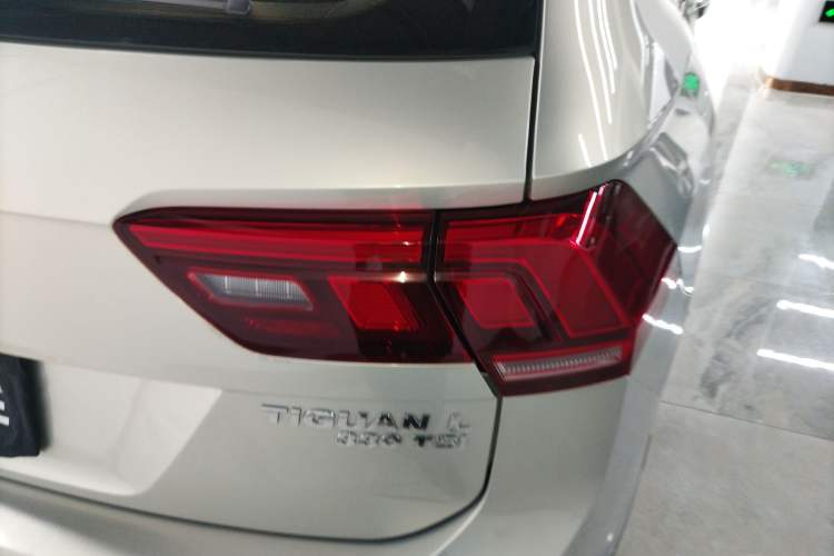 Used Volkswagen Tiguan L 2019 330TSI Automatic Two-Wheel Drive Luxury Edition China VI Standard