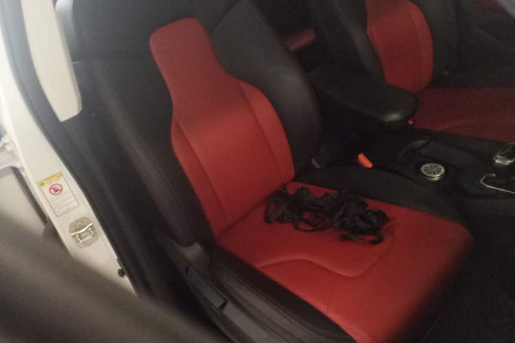 Used Haval H2s 2018 Red-Label 1.5T Dual-Clutch Luxury Model