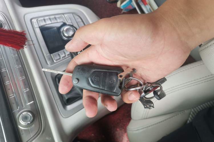 Used SAIC MAXUS G10 2018 PLUS 2.4L Manual Elite Edition