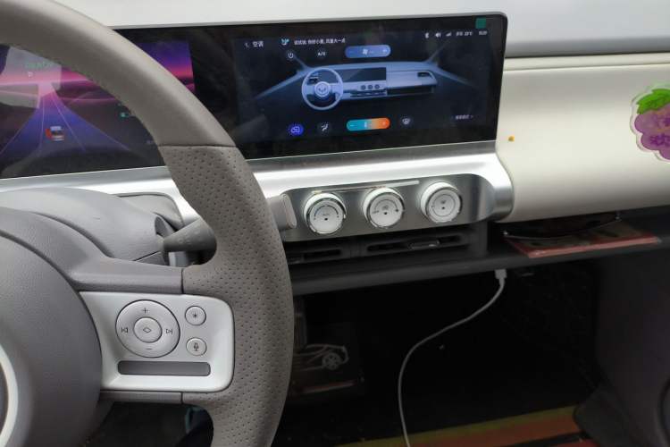 Used Wuling Air ev 2023 - Four Seats - Advanced Edition Audio And AC Panel
