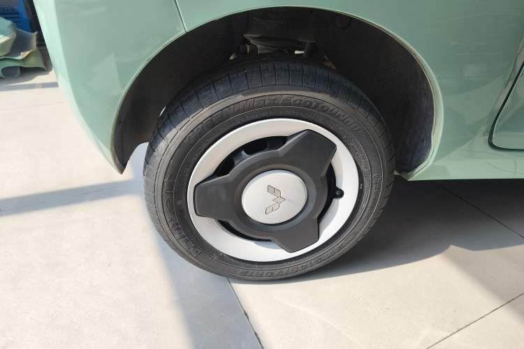 Used Wuling Hongguang MINIEV 2021 Macaron Fashion Model Lithium Iron Phosphate