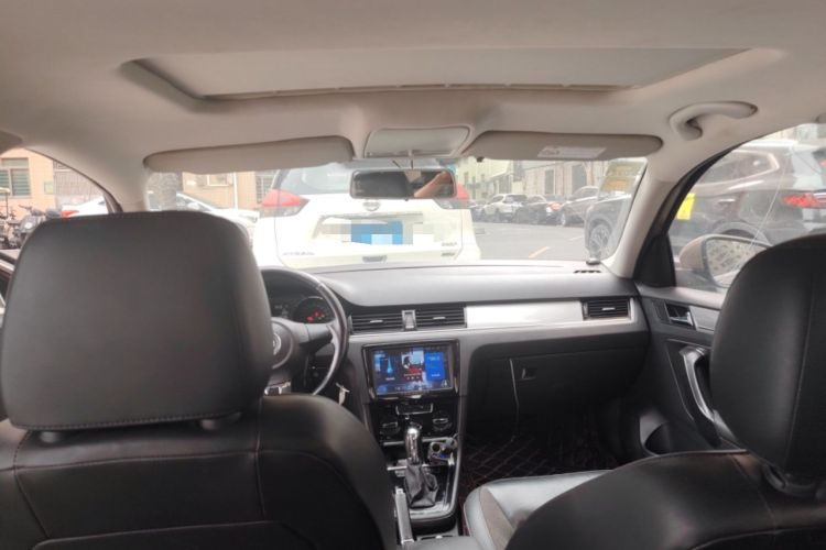 Used Volkswagen Bora 2014 1.6L Automatic Fashion Model Headliner