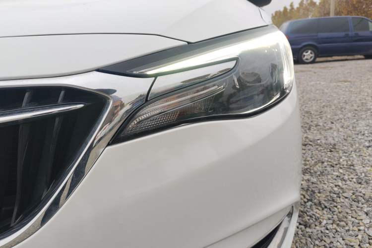 Used Buick Excelle GX 2018 18T Automatic Elite Model
