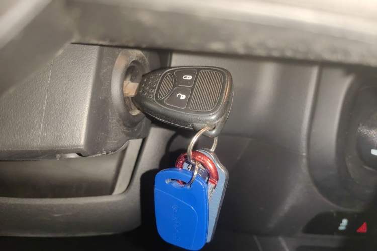 Used Jeep Compass 2012 2.4L four-wheel-drive sport version
