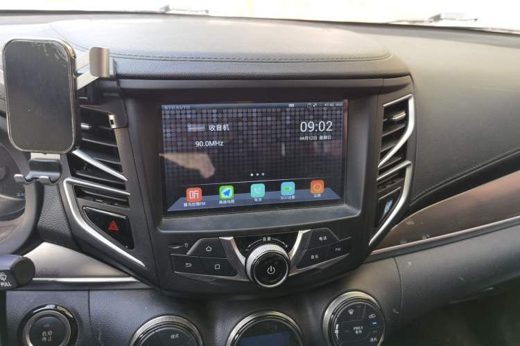 Used BYD Song New Energy 2017 Song DM 1.5TID All-Wheel Drive Prestige Model Audio And AC Panel