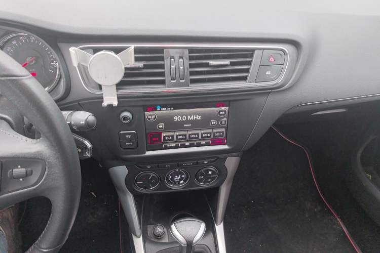 Used Citroen C3-XR 2015 1.6L Automatic Pioneer Model Audio And AC Panel
