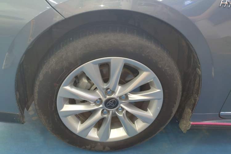 Used Toyota Corolla 2023 1.8L Smart Electric Hybrid Dual-Motor Elite Edition Left Front Wheel Hub