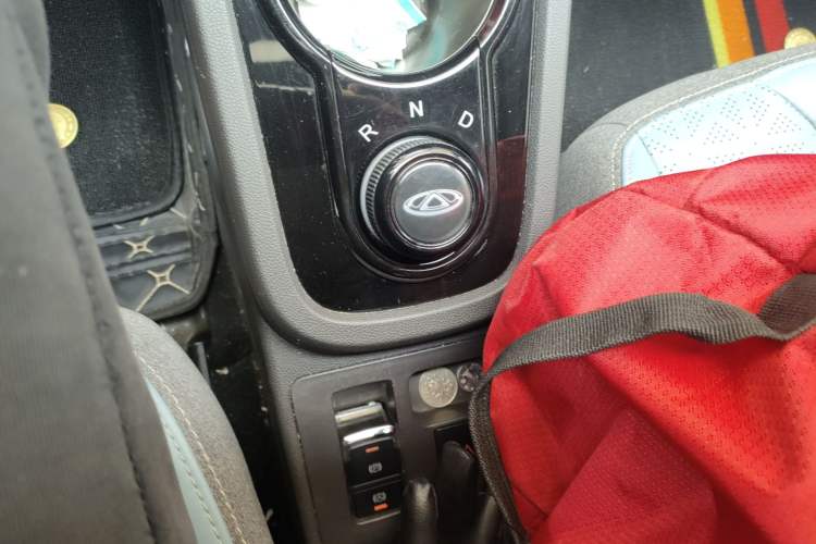 Used Chery QQ Little Ant 2022 Sweet Pink Edition Half-Sugar Version Lithium Iron Phosphate 30 kW 301 km