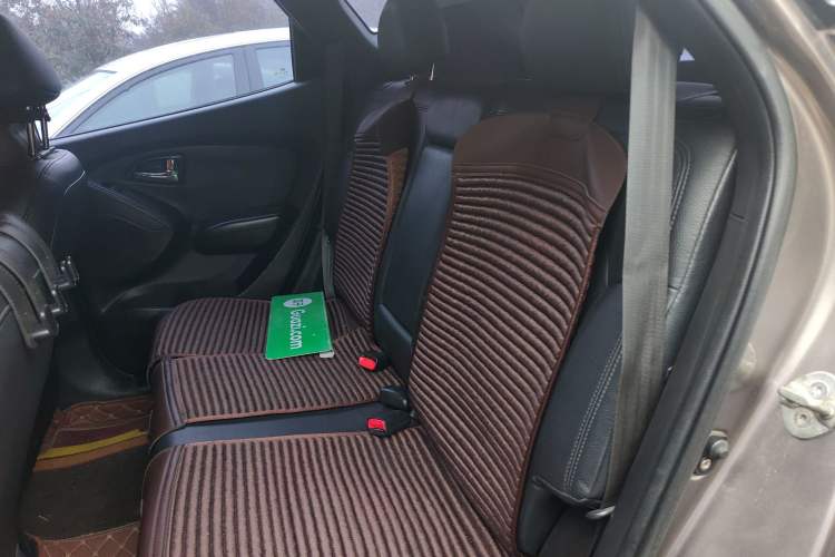 Used Hyundai ix35 2010 2.0L Automatic Two-Wheel Drive Elite Edition GLS
