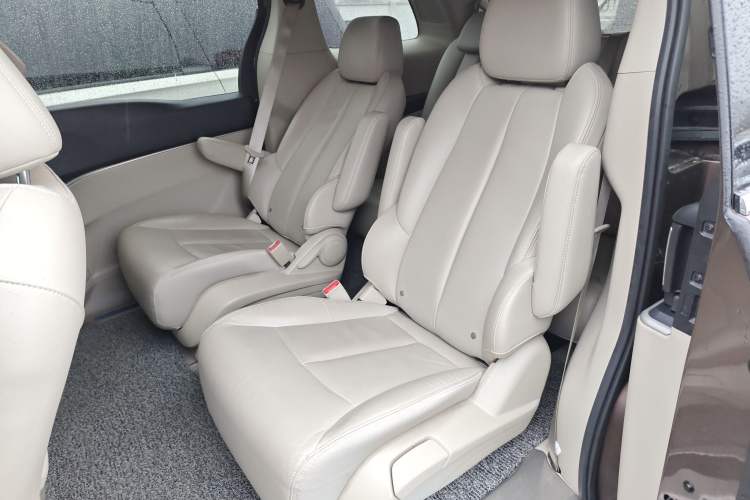 Used Buick GL8 2018 28T Luxury Model China VI Standard