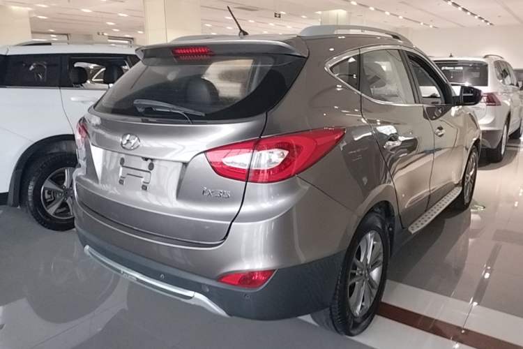 Used Hyundai ix35 2013 2.0L Automatic Two-Wheel Drive Smart GLS China IV Standard
