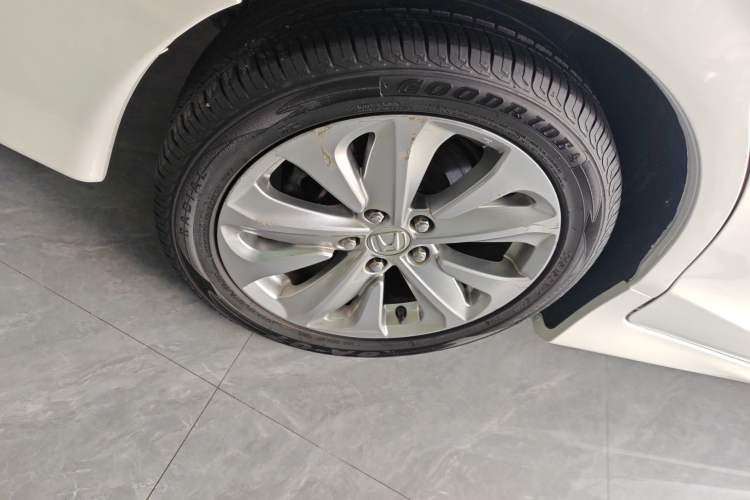 Used Honda Jade 2017 1.8L automatic Comfort version 5 seats