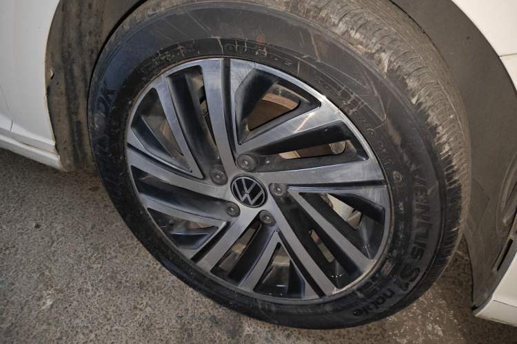 Used Volkswagen Lavida 2021 1.5L Automatic Vision Edition
